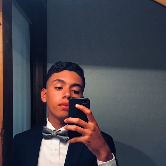 Meet your Posher, Aaron - Picture 1 of 1